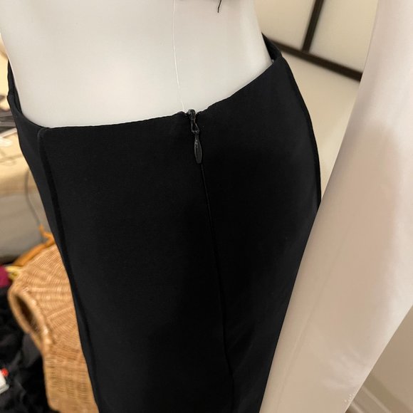 navy blue shorts - Picture 3 of 5